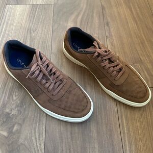 Cole Haan - Men’s - Grand Crosscourt Sneaker - 10.5 - like new (worn once)